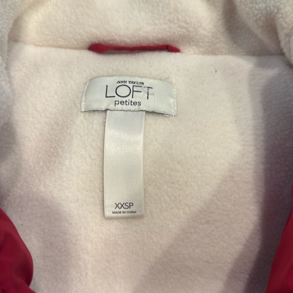 Loft red vest size cap